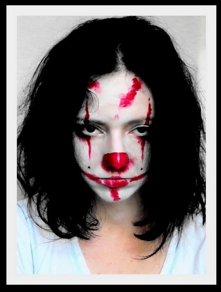 Makijaż na Halloween - Smutny clown